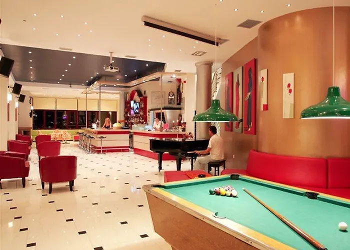 Bellos מלון הרסוניסוס